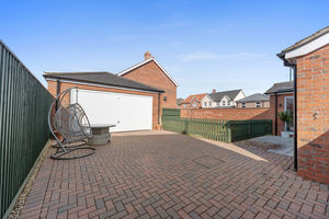 Photo 27- click for photo gallery